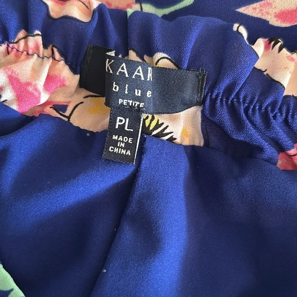 OFFERS WELCOME! Kaari Blue Floral Shorts Women’s Sz. LP Romance | Hawaiian